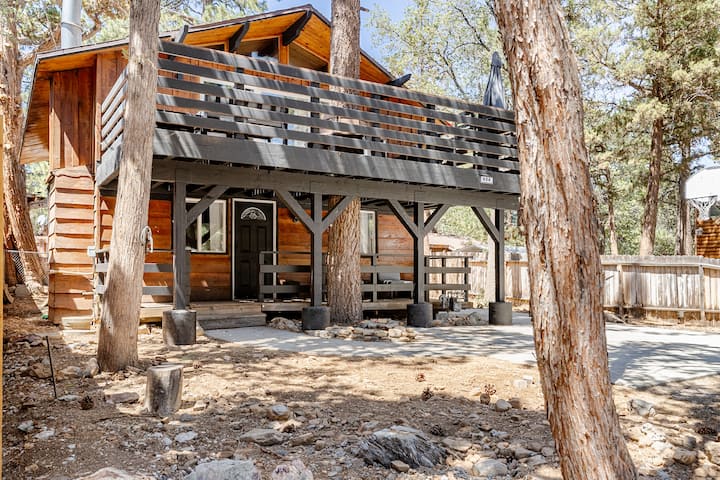 Sugarloaf mountain cabin